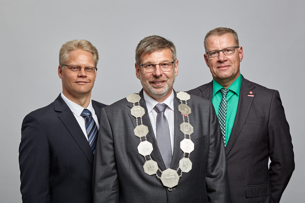 Verjüngtes Ehrenamt sorgt für frischen Wind: v.li.n.re. Vizepräsident Arbeitgeber Thorsten Ußkurat (45), Präsident Delfino Roman (55) und Vizepräsident Arbeitnehmer Hartmut Kahmann (55).
