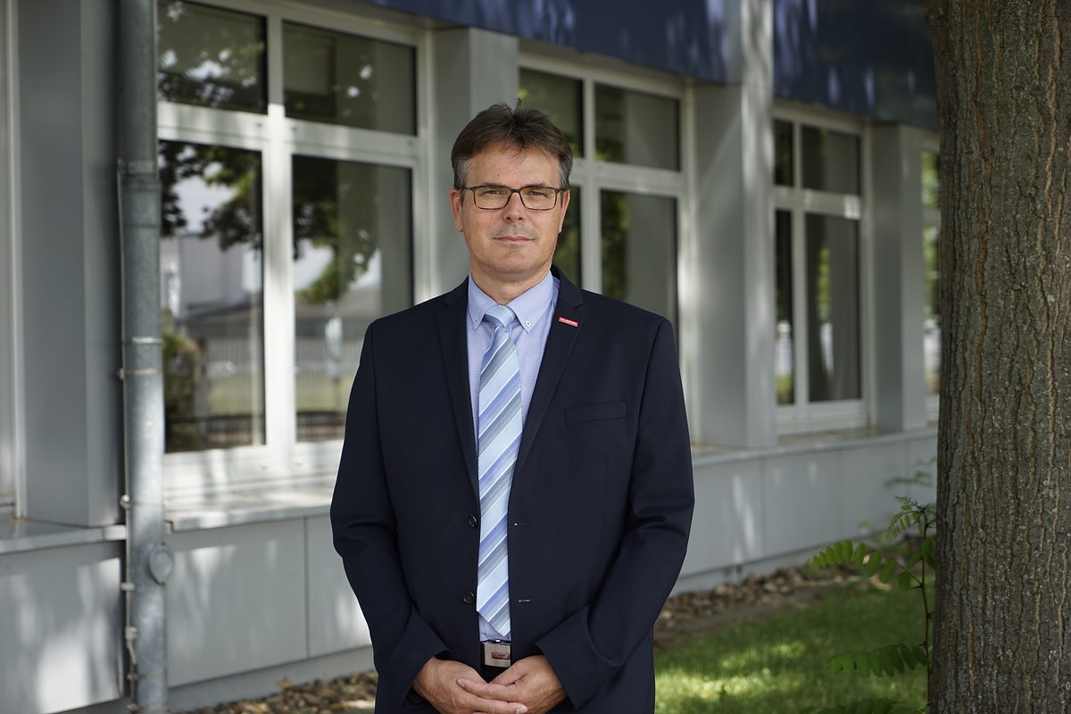 Die Führungskräfte von morgen im Blick: Hans-Dieter Rittmeier baut Pool von Top-Dozenten für die Akademie des Handwerks auf. Die Führungskräfte von morgen im Blick: Hans-Dieter Rittmeier baut Pool von Top-Dozenten für die Akademie des Handwerks auf.