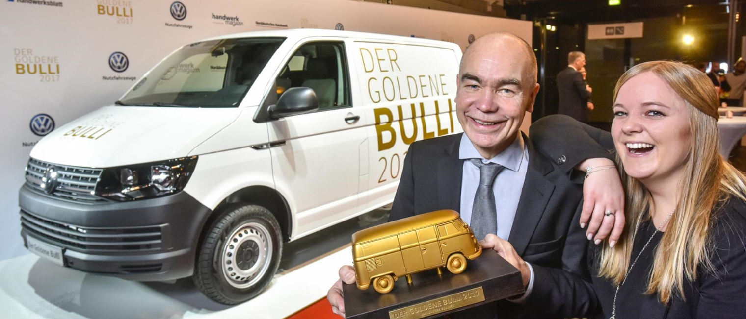 Ausgezeichnet für langjähriges ehrenamtliches Engagement in Mosambik: Andreas Stemberg und Tochter Inga (Stemberg Solar- und Gebäudetechnik GmbH)