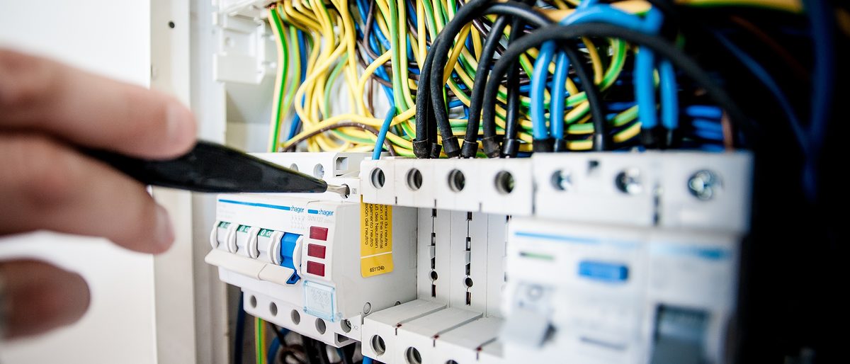 Breitbandausbau: Große Pläne, hohe Erwartungen. Bis 2025 soll es in allen Landesteilen schnelles Internet geben, in Gewerbegebieten bereits 2021. Breitbandausbau: Große Pläne, hohe Erwartungen. Bis 2025 soll es in allen Landesteilen schnelles Internet geben, in Gewerbegebieten bereits 2021.