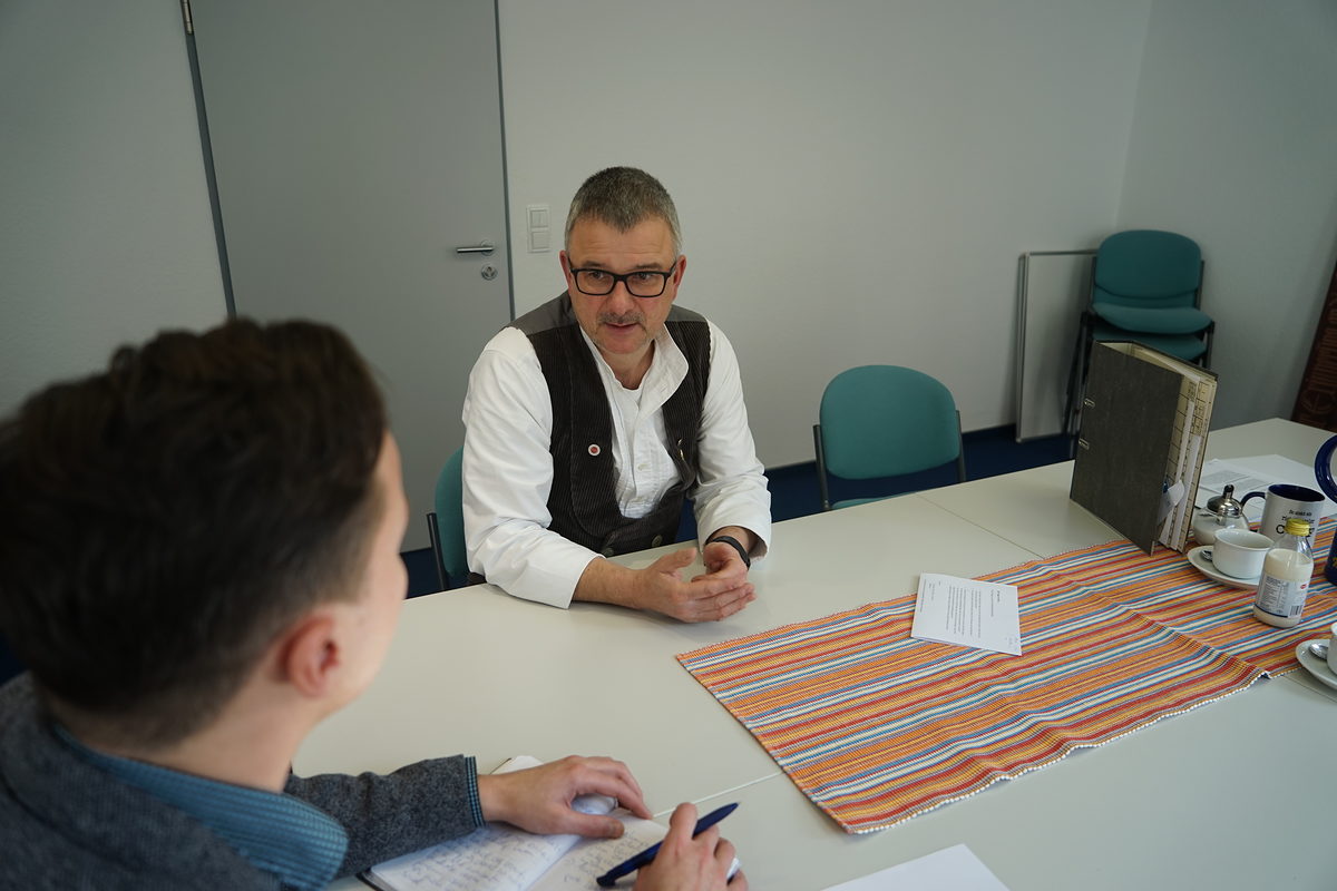 Nahbar und individuell: Ulrich Schonlau setzt auf den persönlichen Kontakt zu den Betrieben in der Region Northeim-Einbeck. Nahbar und individuell: Ulrich Schonlau setzt auf den persönlichen Kontakt zu den Betrieben in der Region Northeim-Einbeck.