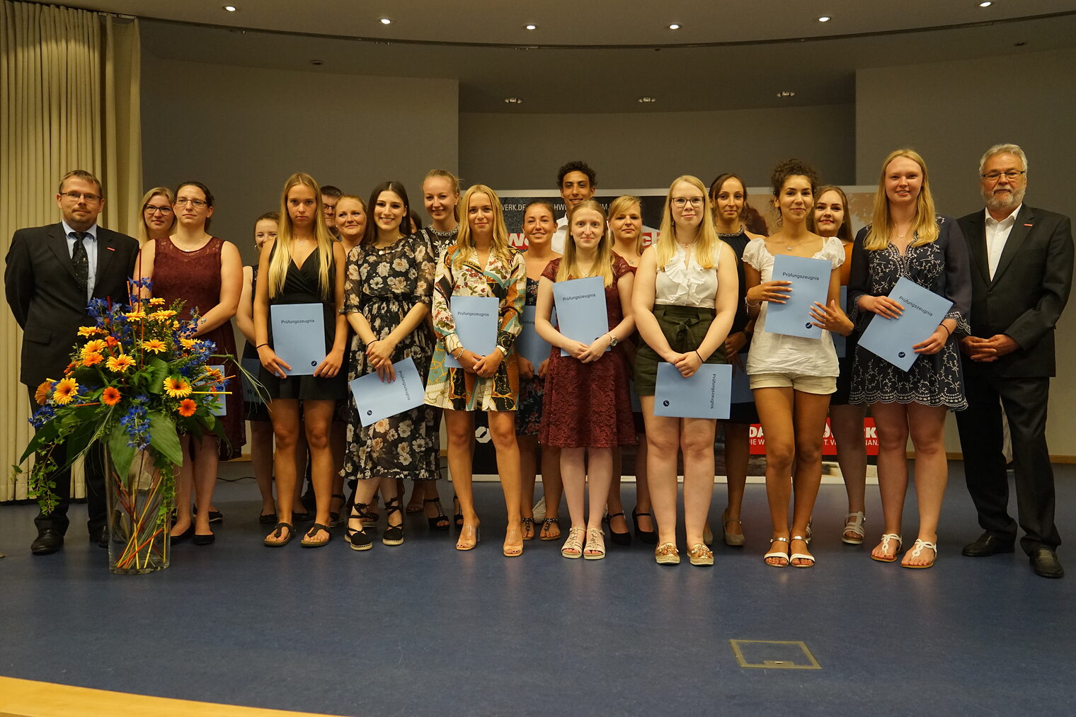 Kaufleute für Büromanagement aus den Landkreise Hildesheim und Holzminden. 