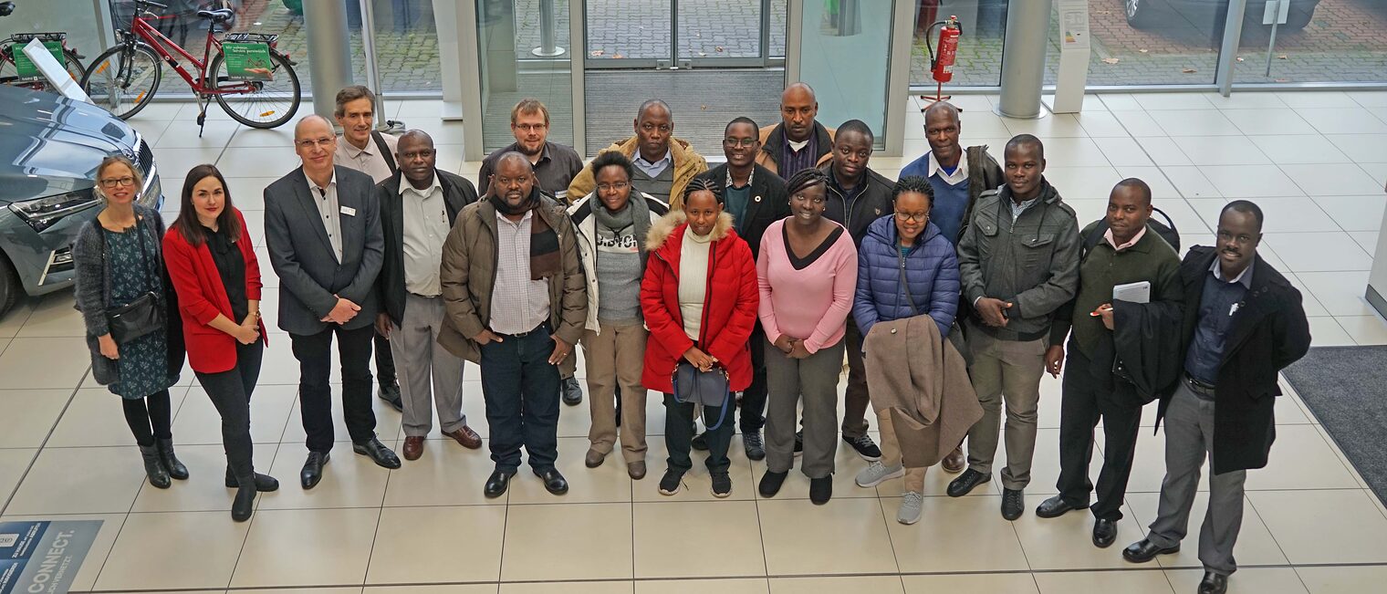Delegation aus Kenia zu Gast im Autohaus Kühl in Hildesheim