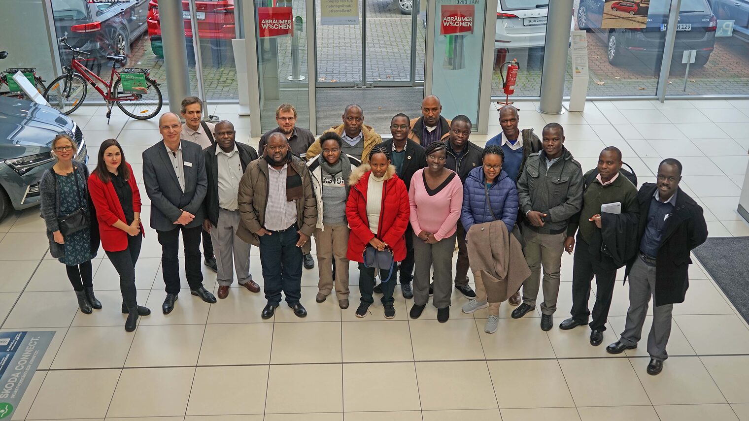 Delegation aus Kenia zu Gast im Autohaus Kühl in Hildesheim