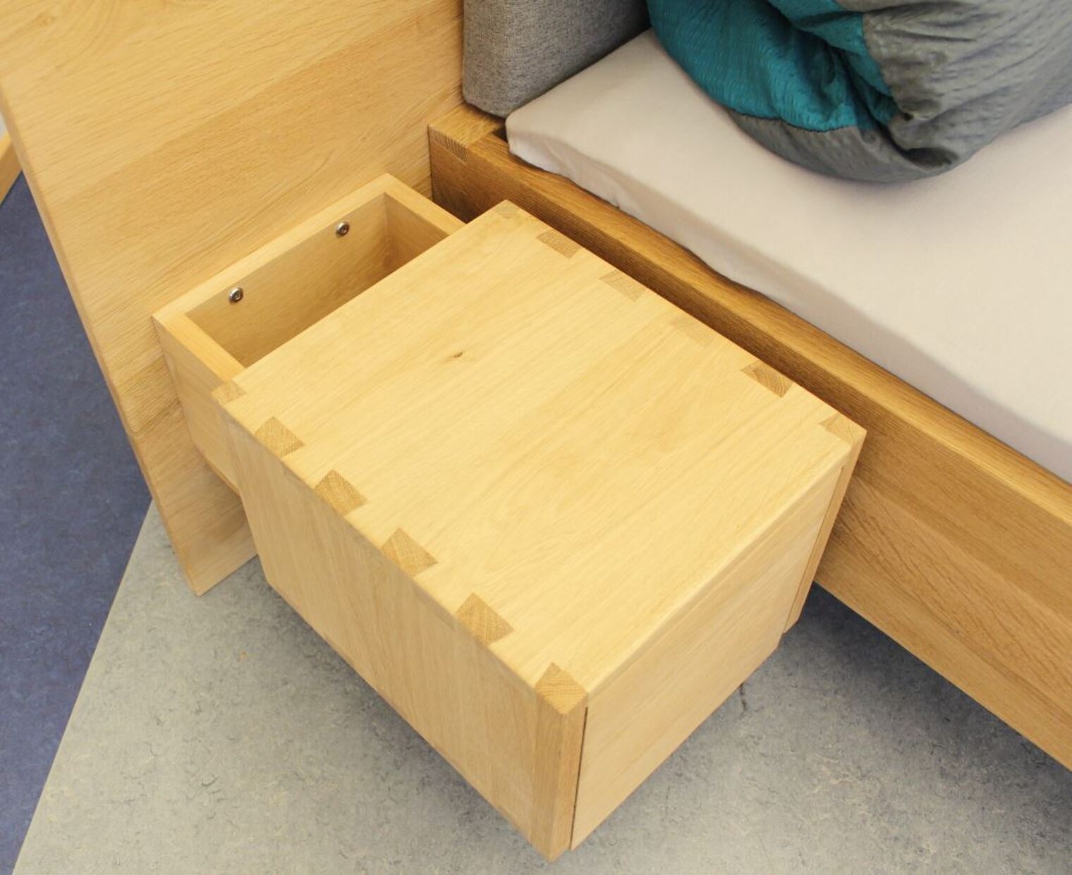 Marco Meysahn Bett 2